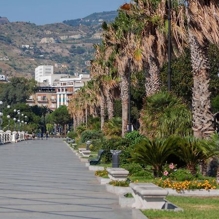 B&B I Bronzi Reggio di Calabria Dış mekan fotoğraf