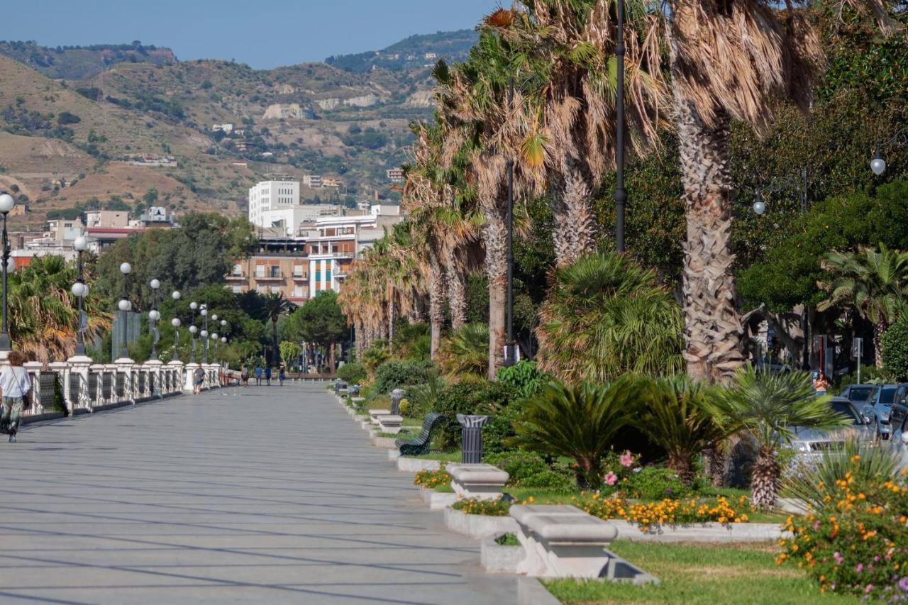 B&B I Bronzi Reggio di Calabria Dış mekan fotoğraf